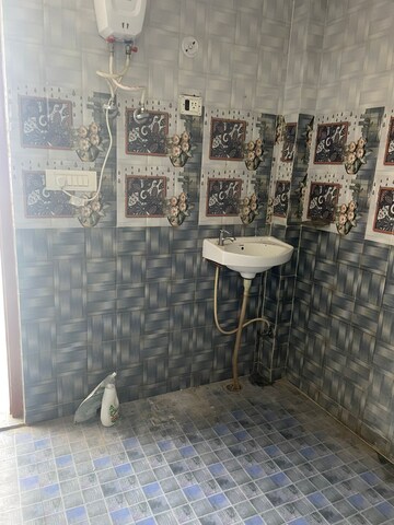 Bathroom in 1 RK Builder Floor at Vipul Khand – for Rent