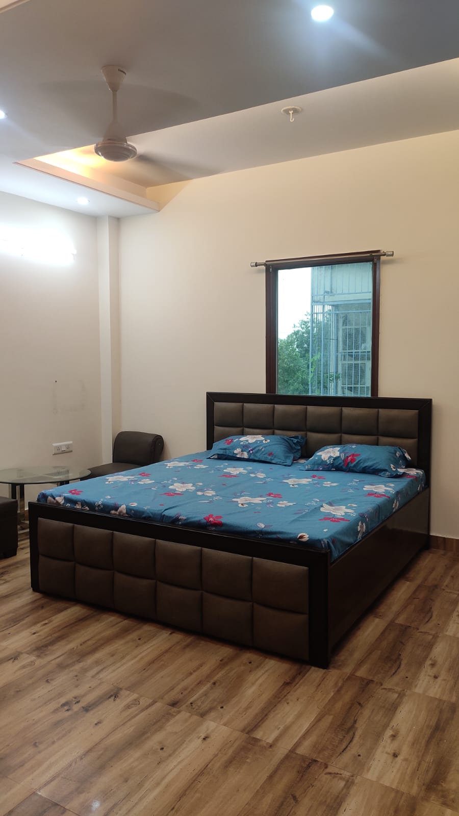 1 BHK + Pooja Room Builder Floor For Rent in Sushant Vyapaar Kendra