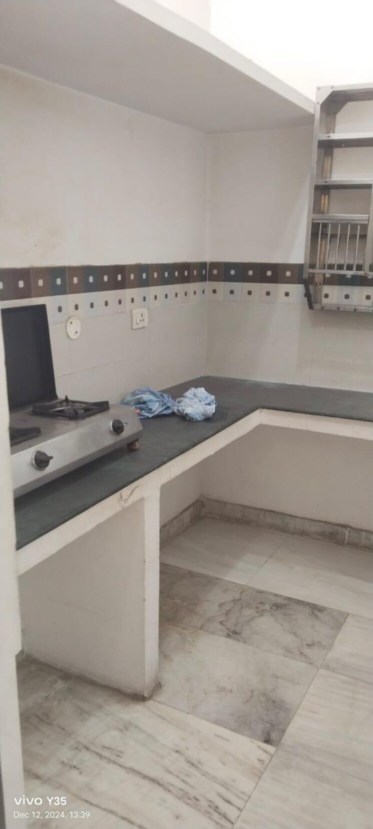 Kitchen, gomti nagar 1 RK 300 Sq.Ft. Builder Floor In Gomti Nagar Lucknow 9030375