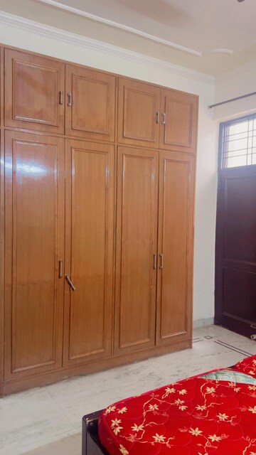 Furnished Amenities in 2 BHK Independent House at RWA Apartments Sector 40, Sector 40 – for Rent