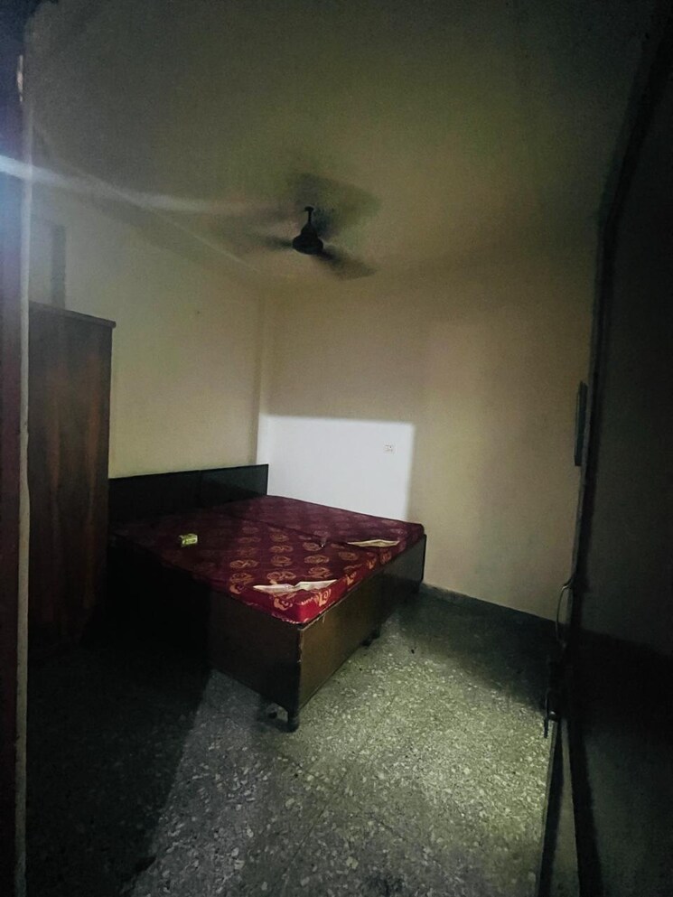 Bedroom, sushant-vyapaar-kendra 1.5 Bedroom 560 Sq.Ft. Builder Floor In Sector 43 Gurgaon 9030390