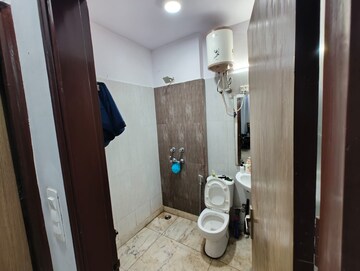 Bathroom in 2 BHK Builder Floor at M3M Atrium, Sector 57 – for Rent