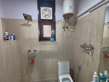 Bathroom in 2 BHK Builder Floor at M3M Atrium, Sector 57 – for Rent