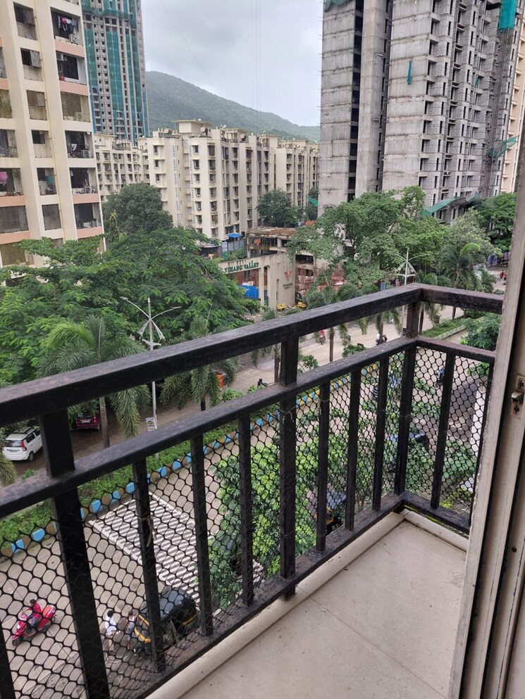 Balcony, rosa-gardenia 2.5 Bedroom 600 Sq.Ft. Apartment In Anand Nagar Thane 9030461