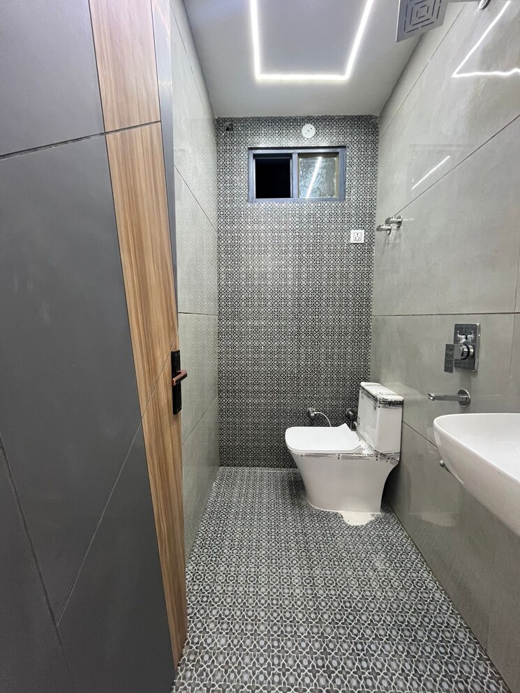 Bathroom, dwarka 2 Bedroom 630 Sq.Ft. Builder Floor In Dwarka Delhi 9030443