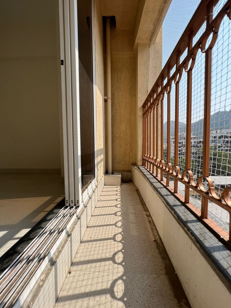 Balcony, parsik nagar 2 Bedroom 950 Sq.Ft. Apartment In Parsik Nagar Thane 9030455