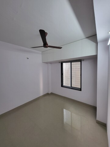 Room in 1 BHK Apartment at Prem Tower, Goregaon West – for Rent