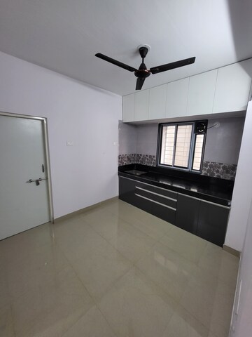 Room in 1 BHK Apartment at Prem Tower, Goregaon West – for Rent