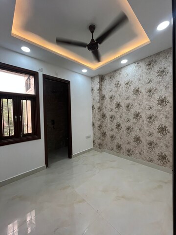 Bedroom in 2 BHK Builder Floor at Dwarka – for Rent