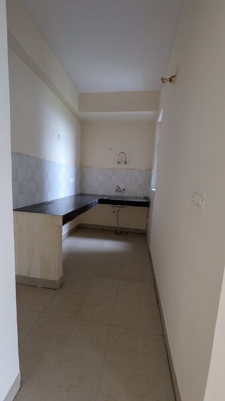 Kitchen, aditya-urban-homes 1 Bedroom 585 Sq.Ft. Apartment In Shahpur Bamheta Ghaziabad 9030540