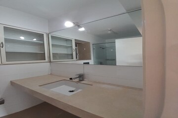 Room in 2 BHK Apartment at Godrej The Trees, Vikhroli East – for Sale