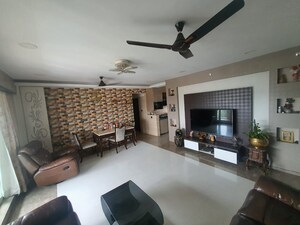 Team Area in 2 BHK Apartment at Apollo CHS, Panch Pakhadi – for Sale