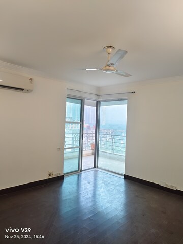Bedroom in 3 BHK Apartment at Parsvnath Exotica, Sector 53 – for Rent