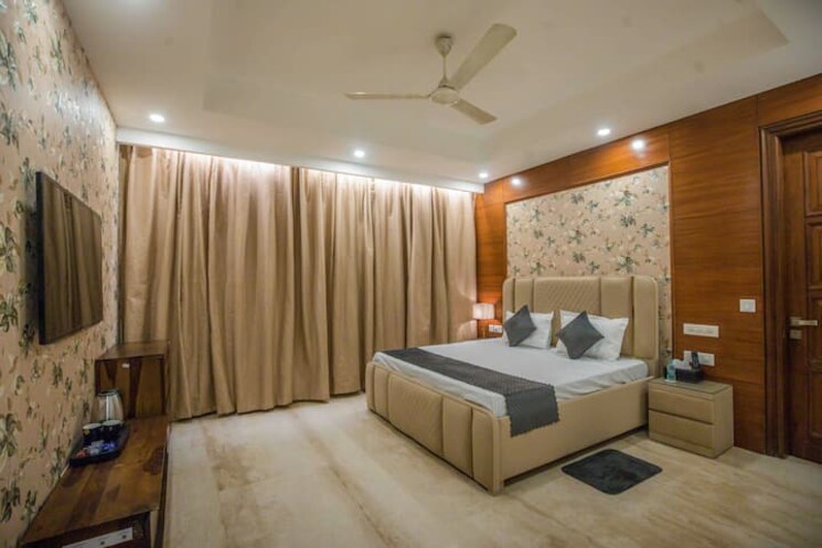 Bedroom, saket 4 Bedroom 300 Sq.Yd. Builder Floor In Saket Delhi 9030568