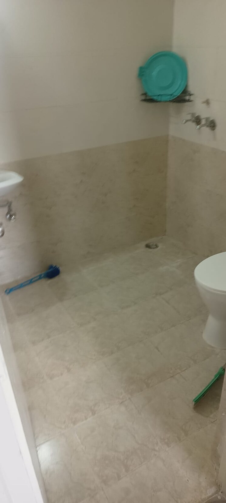 Bathroom, ss-the-leaf 3.5 Bedroom 2408 Sq.Ft. Apartment In Sector 85 Gurgaon 9030576