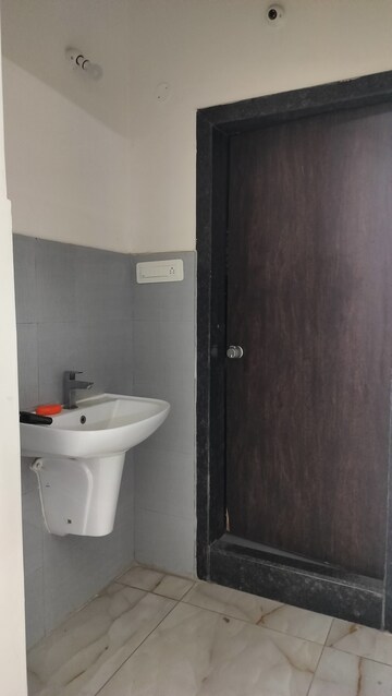 Bathroom in 3 BHK Apartment at Jubilee Hills – for Rent
