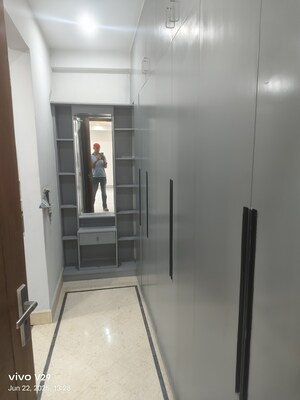 Building Lobby in 4 BHK Apartment at DLF The Crest, Sector 54 – for Sale