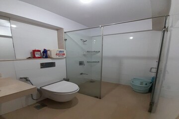 Bathroom in 1 BHK Apartment at Godrej The Trees, Vikhroli East – for Sale
