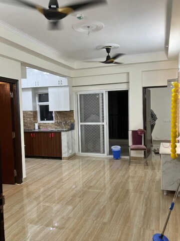 Bedroom in 2.5 BHK Apartment at Amrapali Tropical Garden, Tech Zone 4 Greater Noida – for Rent