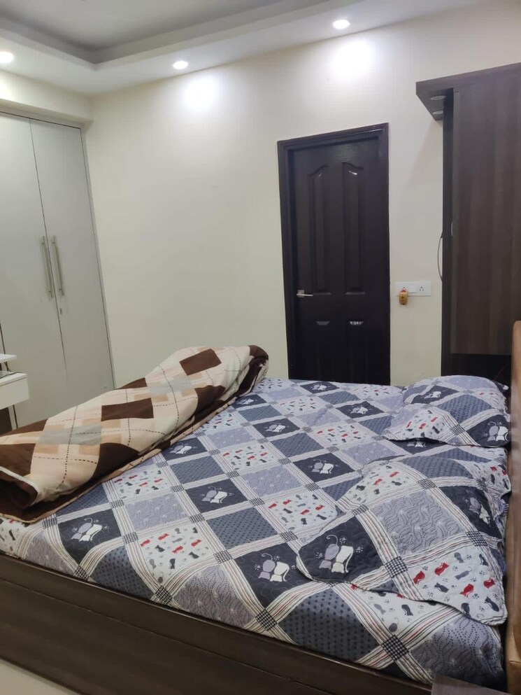 Bedroom, jm-orchid 3 Bedroom 1472 Sq.Ft. Apartment In Sector 76 Noida 9030613
