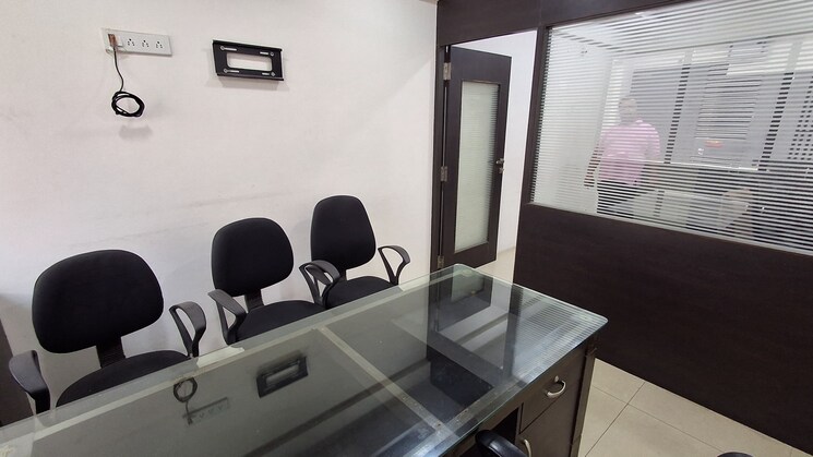 Team Area, titanium-city-centre Commercial Office Space 576 Sq.Ft. In Satellite Ahmedabad 9029813