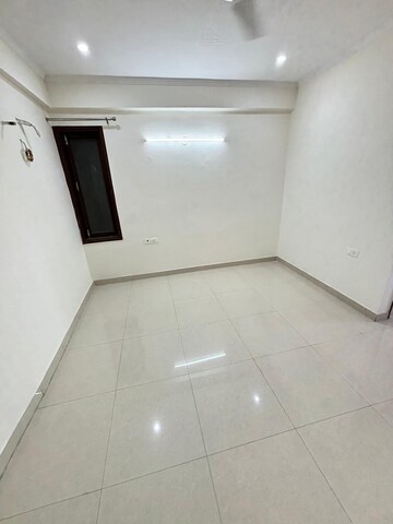 Kitchen in 2 BHK Builder Floor at Sector 47 – for Rent