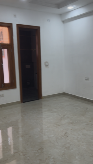 Room in 4 BHK Builder Floor at Palam Vihar – for Sale