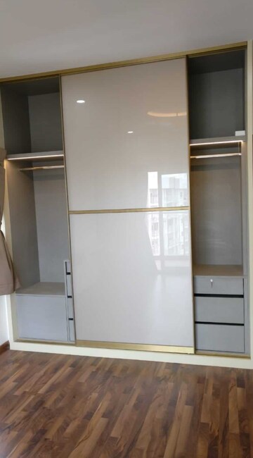 Furnished Amenities in 4 BHK Apartment at L&T Raintree Boulevard, Hebbal – for Rent