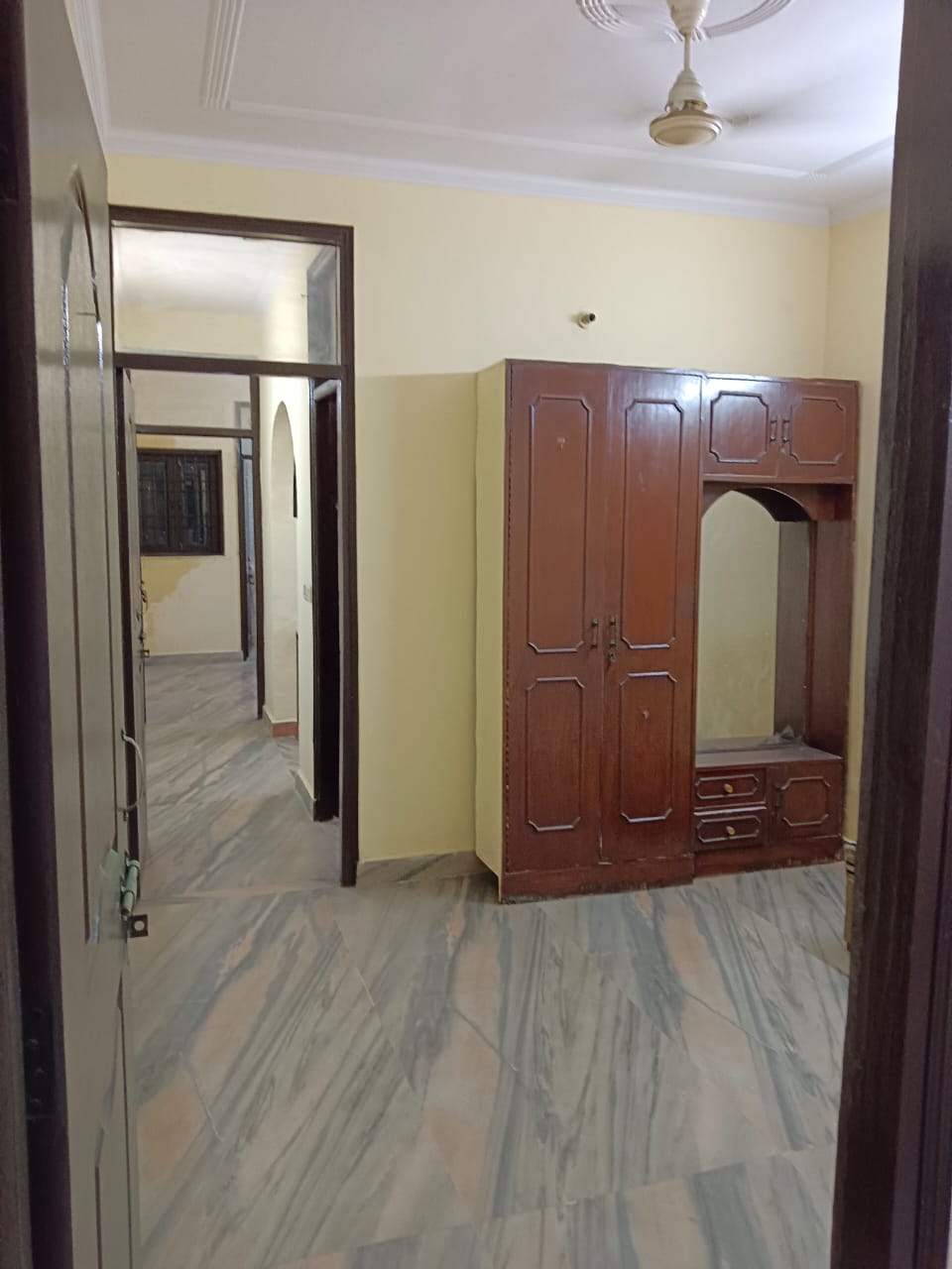 2 BHK Builder Floor For Rent in Lajpat NagaR-4