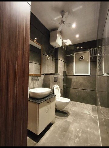 Kitchen in 3 BHK Builder Floor at Sector 43 – for Rent