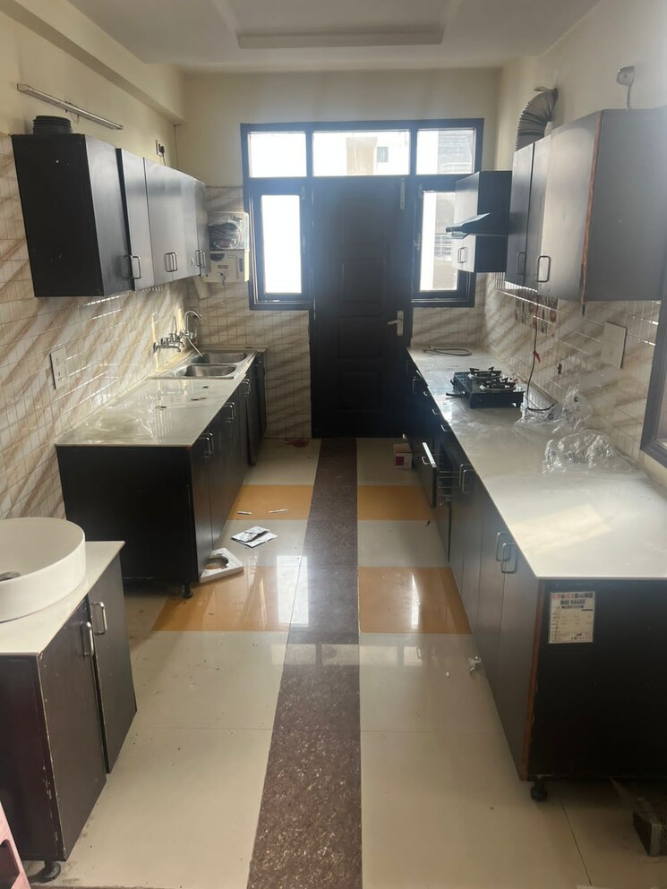 Kitchen, vip road 2 Bedroom 1250 Sq.Ft. Apartment In Vip Road Zirakpur 9030769