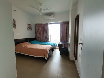 Bedroom in 3.5 BHK Apartment at Kanakia Silicon Valley, Powai – for Rent