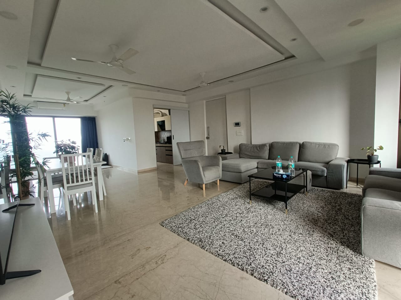 3.5 BHK + Servant Room,Extra Room Apartment For Rent in Kanakia Silicon Valley