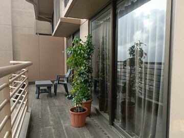 Balcony in 3.5 BHK Apartment at Kanakia Silicon Valley, Powai – for Rent