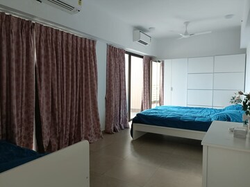 Bedroom in 3.5 BHK Apartment at Kanakia Silicon Valley, Powai – for Rent