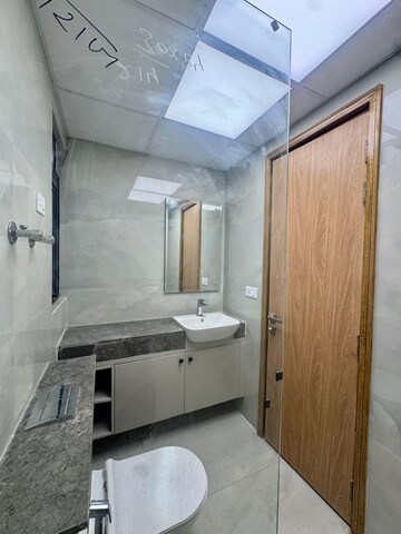 Washroom in 3 BHK Apartment at M3M Heights, Sector 65 – for Rent