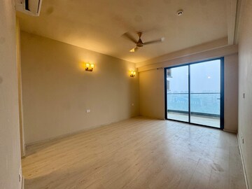 Room in 3 BHK Apartment at M3M Heights, Sector 65 – for Rent