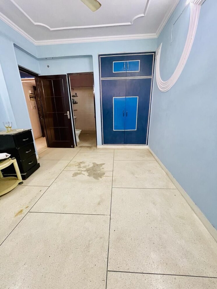 Room, sector 23 dwarka 3 Bedroom 1450 Sq.Ft. Apartment In Sector 23 Dwarka Delhi 9030772