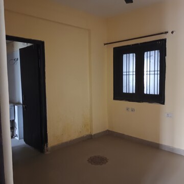 Room in 2.5 BHK Apartment at RPS Savana, Sector 88 – for Sale