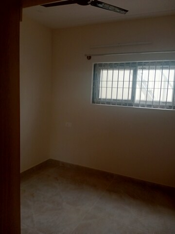 Room in 1 BHK Builder Floor at Hsr Layout – for Rent