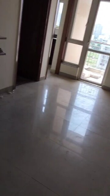 Room in 3 BHK Apartment at BPTP Park Elite Premium, Sector 84 – for Rent
