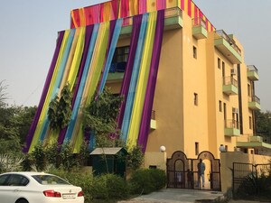 6+ BHK Villa – Exterior View View at Beta I Greater Noida - for Sale