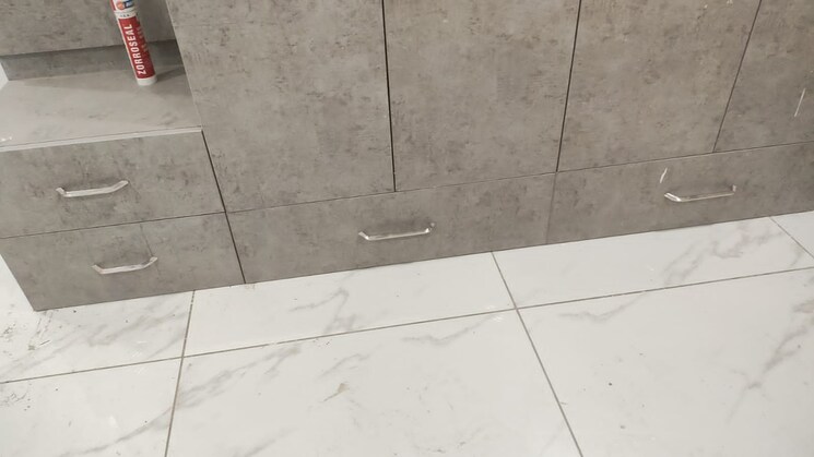 Room, kishanpura 3 Bedroom 130 Sq.Yd. Apartment In Kishanpura Zirakpur 9030846