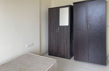 Room in  Pg at Kandivali West – for Rent