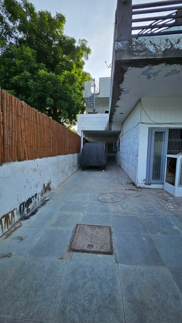 6+ BHK Independent House – Exterior View View at Sector 21b - for Rent