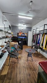 6+ BHK + Pooja Room,Servant Room,Extra Room 500 Sq.Yd. Independent House in Sector 21B