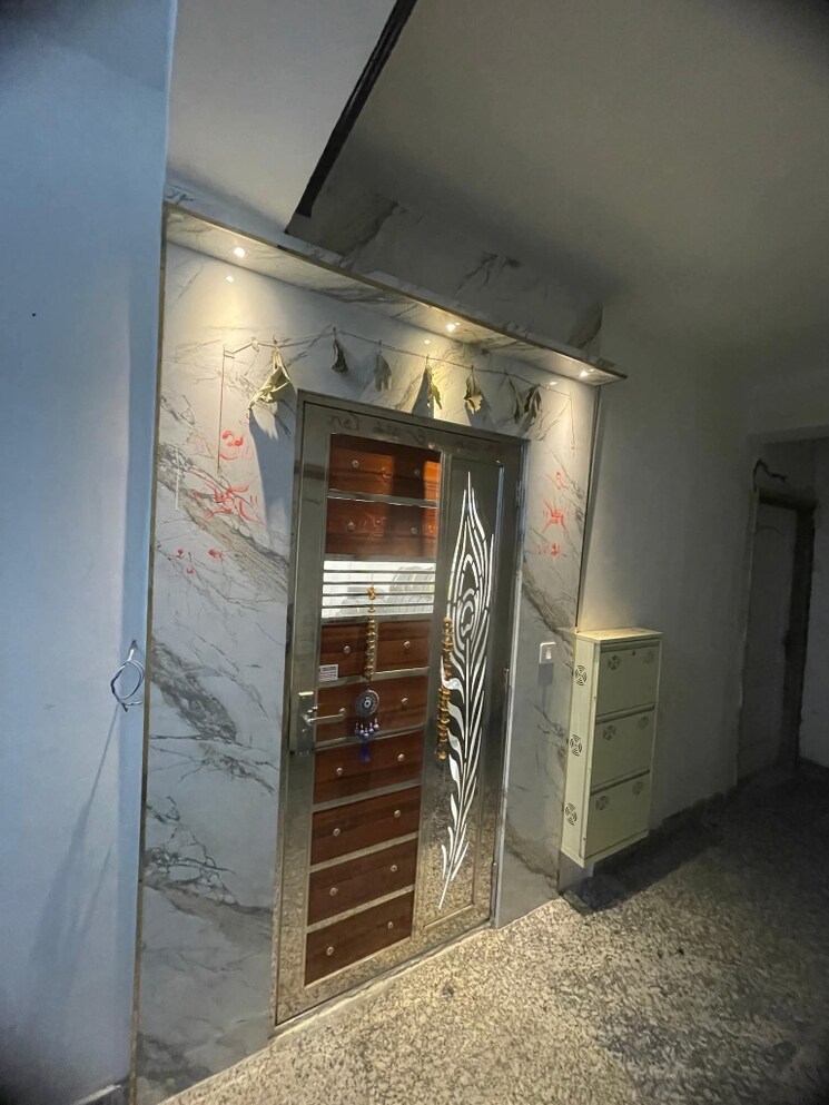 Other, freedom fighters enclave 2 Bedroom 900 Sq.Ft. Apartment In Freedom Fighters Enclave Delhi 9030906