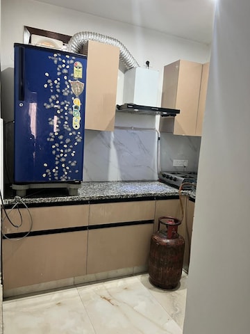 Furnished Amenities in 2 BHK Builder Floor at Saket – for Rent