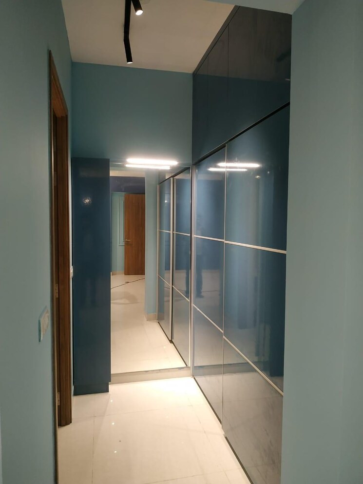 Room, snn-clermont 4 Bedroom 3067 Sq.Ft. Apartment In Hebbal Bangalore 9030914