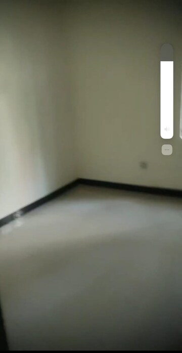 Bedroom in 3 BHK Builder Floor at Mg Road – for Rent